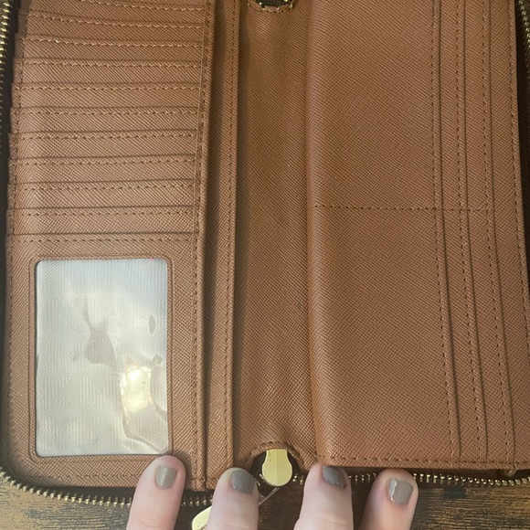 MK Wallet - Picture 4 of 7